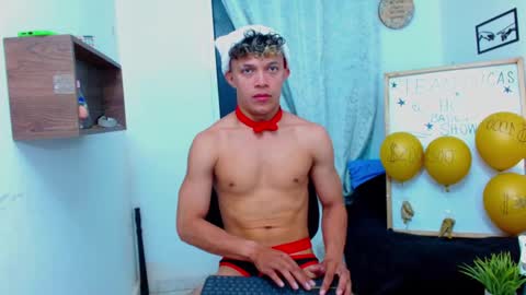 Lucas Luxx online show from December 22, 1:07 pm