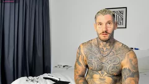 lucasexclusive online show from November 11, 6:37 am