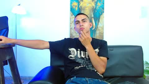 Lucas online show from April 8, 10:13 pm