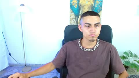 Lucas online show from April 6, 9:27 pm