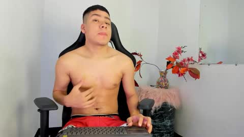 LUCAS TORREZ online show from January 15, 3:15 am