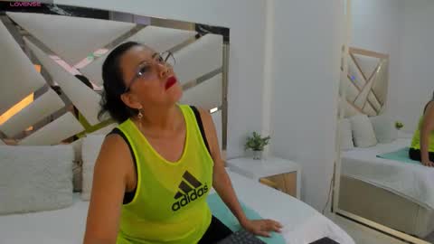 Snapshot of lucerito_mature chatting on September 24, 3:41 pm Lucero online show from September 24, 3:41 pm