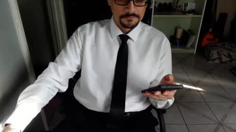 Luchi Luchano online show from December 18, 9:32 pm