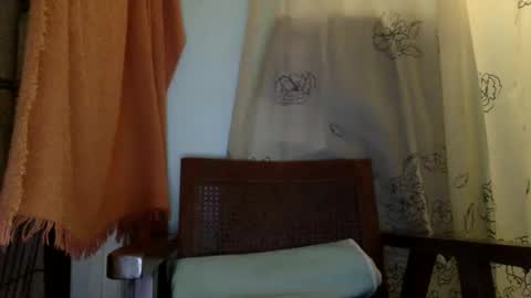 Luci Layne online show from May 10, 6:58 pm