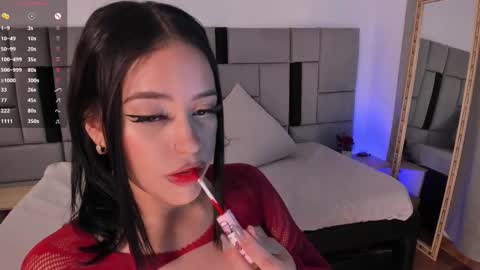 Snapshot of luci_naughty_ chatting on October 16, 3:06 am Luciana Rest time I will return on December 2. online show from October 16, 3:06 am