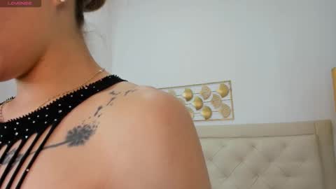 lucia_lorenz online show from November 19, 11:31 am