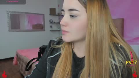 lucia star  online show from February 8, 9:03 am