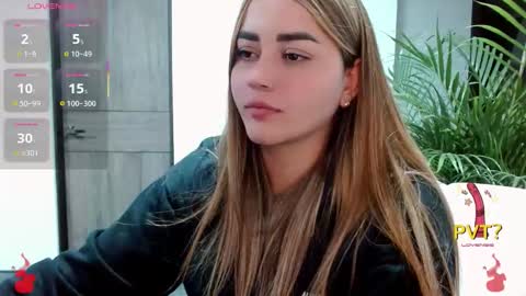 lucia star  online show from November 5, 2:46 am