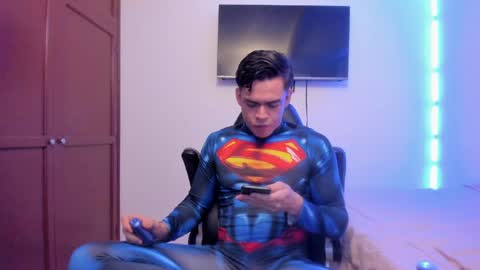 Snapshot of lucian_gomez chatting on March 11, 11:44 am Lucian Gomez online show from March 11, 11:44 am