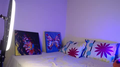 luciana online show from December 17, 5:04 pm