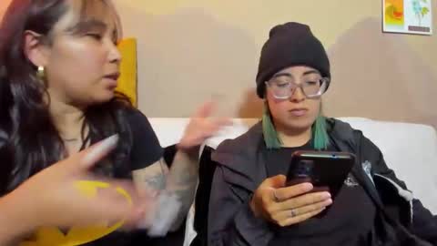 Snapshot of lucianacapisce chatting on October 17, 12:14 am Dani 3 online show from October 17, 12:14 am