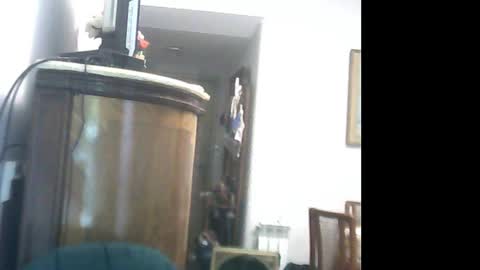 Snapshot of lucianoaxel chatting on February 16, 9:27 pm Luciano online show from February 16, 9:27 pm