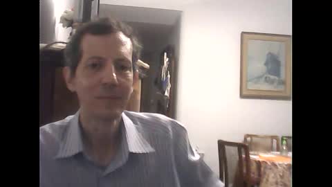 Snapshot of lucianoaxel chatting on March 5, 1:10 am Luciano online show from March 5, 1:10 am
