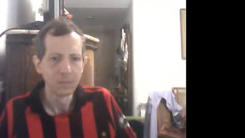 Snapshot of lucianoaxel chatting on January 18, 9:45 pm Luciano online show from January 18, 9:45 pm