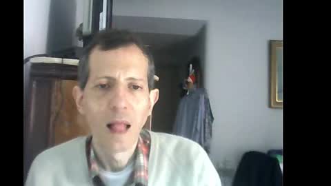 Snapshot of lucianoaxel chatting on December 21, 6:12 pm Luciano online show from December 21, 6:12 pm