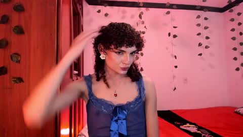 Lucy or Lucian 3 Come to my social Links3   online show from February 15, 4:59 am