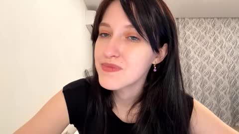 Snapshot of lucibeveridge chatting on October 28, 4:19 pm Mary online show from October 28, 4:19 pm