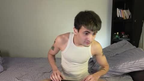 Snapshot of lucidangelok chatting on October 14, 1:25 pm Angelok online show from October 14, 1:25 pm