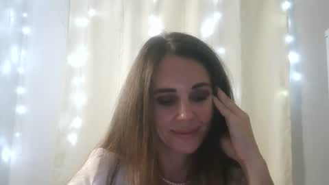 LucieMack online show from October 4, 7:55 pm