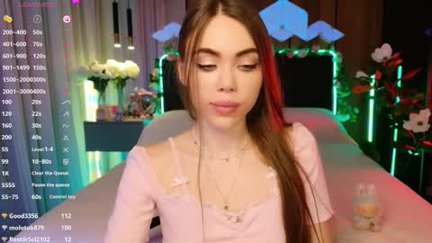 MimiFors online show from November 21, 8:07 pm