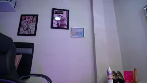 Luci online show from October 18, 12:04 am