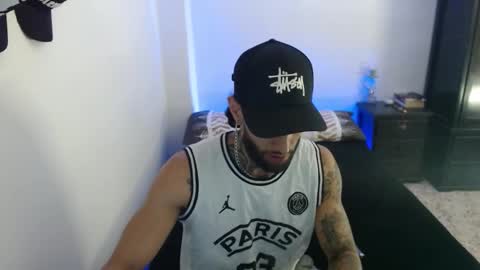 luciifer_hills online show from November 24, 3:33 pm