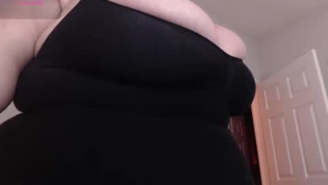 lucklucybbw online show from November 8, 4:59 am