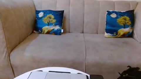 Crisiah online show from February 3, 7:40 am