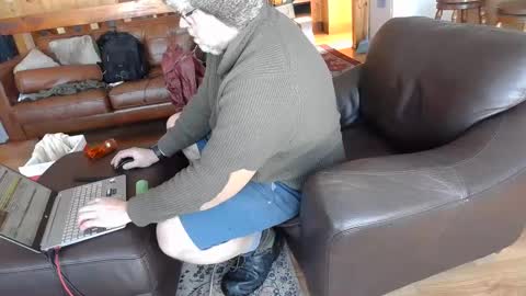 LuckyBlondeCouple online show from December 23, 3:44 pm