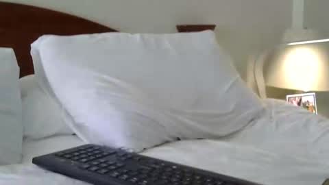 luckyfinalone online show from October 25, 8:20 pm