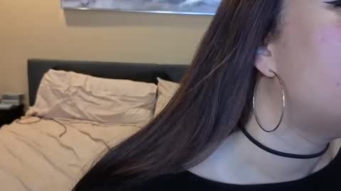 luckylee1992 online show from September 10, 3:51 am