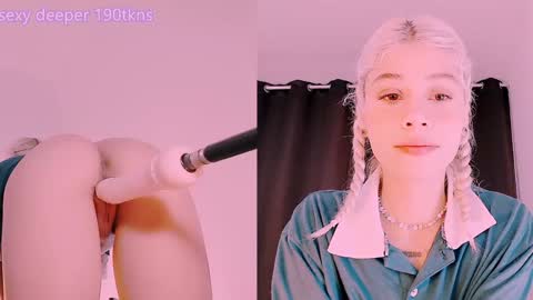 luckysapphire777 online show from January 3, 11:46 am