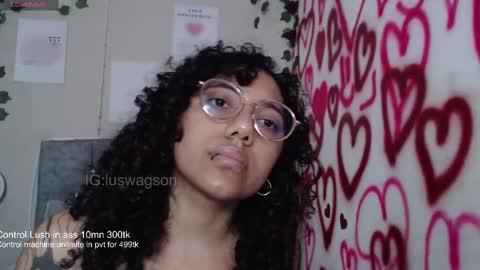 Snapshot of luckyswagson chatting on September 17, 8:01 pm Luanis online show from September 17, 8:01 pm