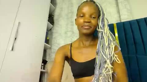 brielle online show from November 12, 8:33 pm