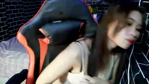 lucsin online show from March 29, 1:46 pm