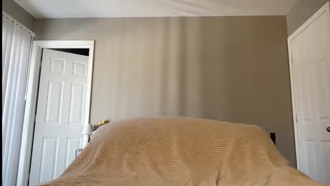 Lucy online show from January 31, 8:06 pm