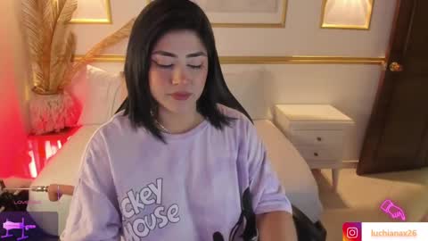 Snapshot of lucy266_ chatting on February 13, 2:23 am lucy online show from February 13, 2:23 am