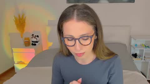 lucy__ray online show from December 10, 8:38 pm