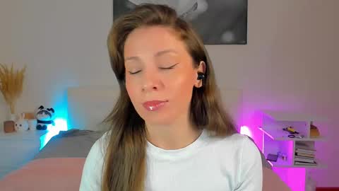 lucy__ray online show from February 28, 12:32 am