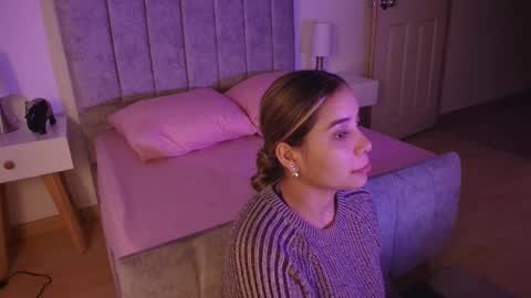 lucy online show from March 29, 3:41 am