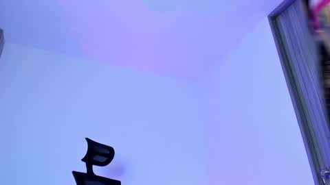 lucyfer online show from February 21, 11:10 pm