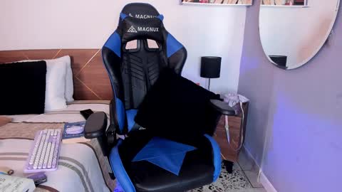 Your Lucy online show from February 25, 8:03 am