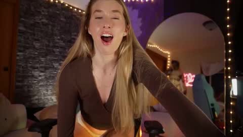 Lucy. online show from January 11, 5:24 am