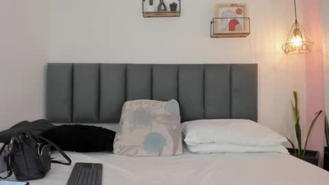 lucy_hot89 online show from January 15, 7:11 pm