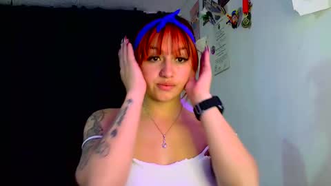 Snapshot of lucycherry__ chatting on February 4, 3:00 am LUCIA online show from February 4, 3:00 am