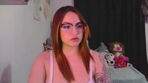 Snapshot of lucycherry__ chatting on September 16, 3:30 am LUCIA online show from September 16, 3:30 am