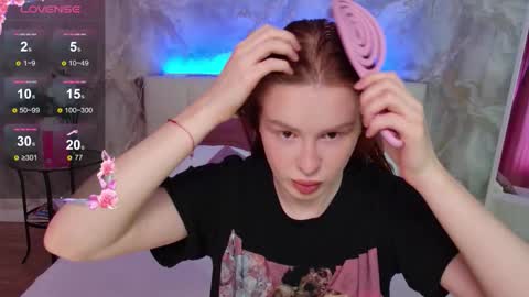 Snapshot of lucyhornydoll chatting on September 10, 7:53 am Lucy online show from September 10, 7:53 am