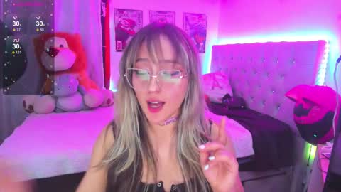 Lucy online show from November 12, 6:16 am