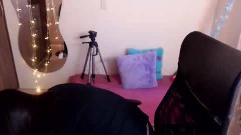 LUCY online show from January 12, 6:48 pm