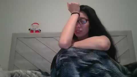 lucylitt25 online show from February 19, 5:23 pm